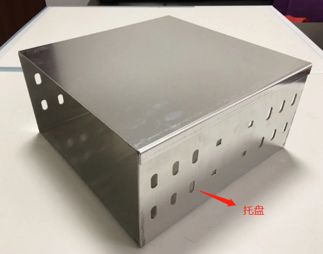 槽式橋架托盤示意圖 槽式橋架托盤示意圖